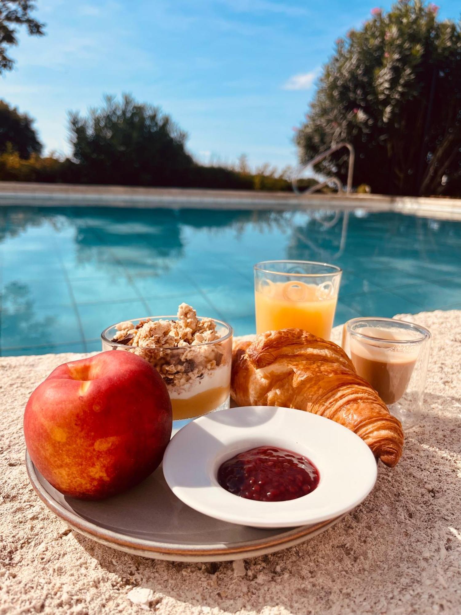 Domaine Amourella Aparthotel Lambesc Εξωτερικό φωτογραφία