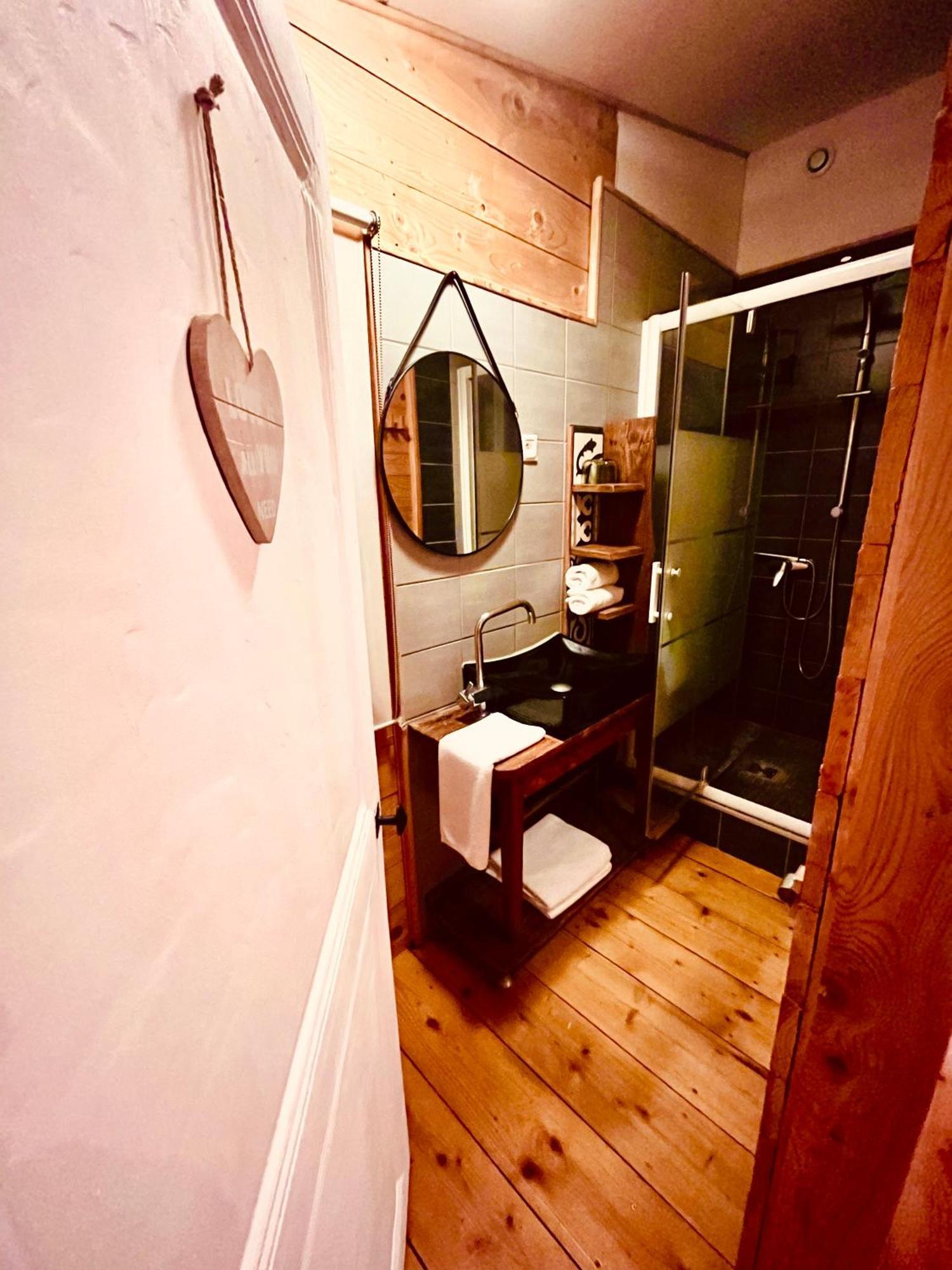 Domaine Amourella Aparthotel Lambesc Δωμάτιο φωτογραφία
