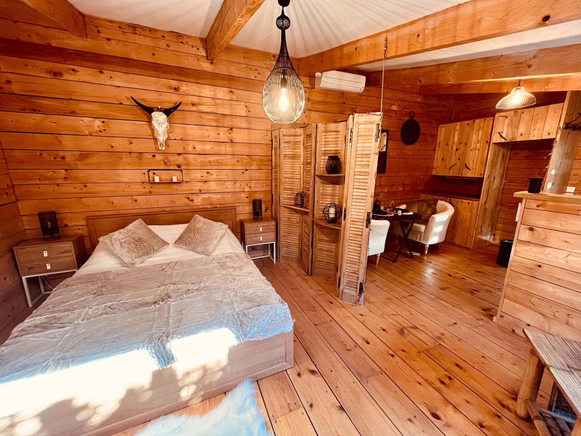 Domaine Amourella Aparthotel Lambesc Δωμάτιο φωτογραφία